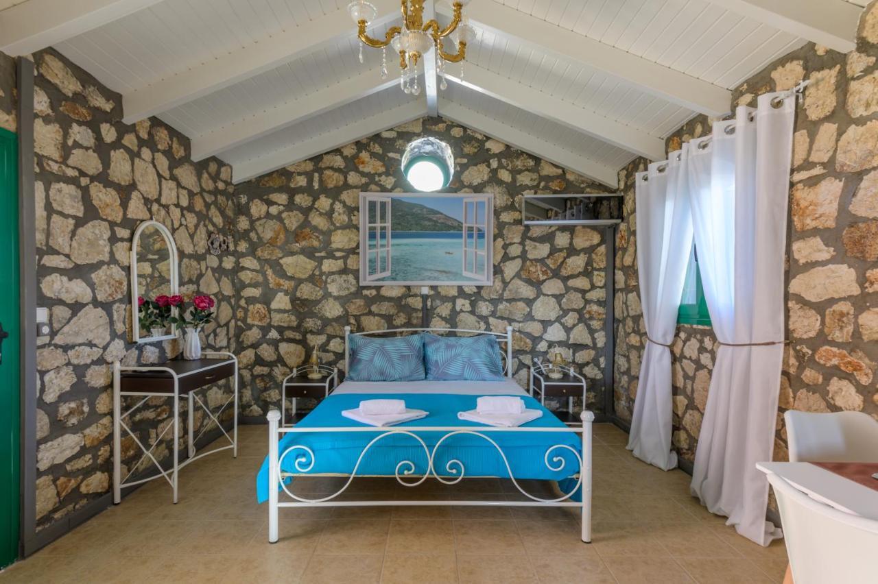 Sofias Cottage Razata Argostoli エクステリア 写真