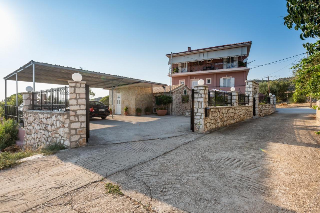 Sofias Cottage Razata Argostoli エクステリア 写真