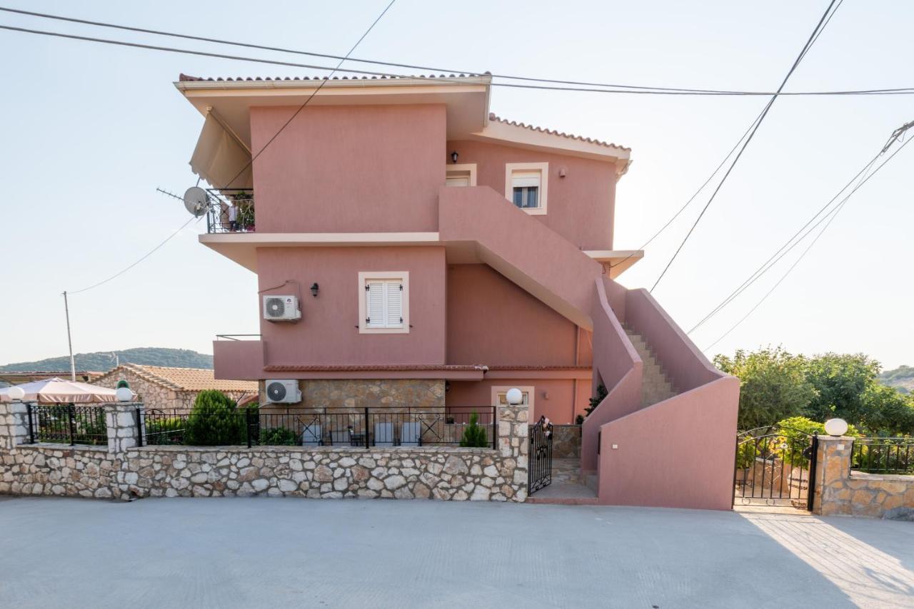 Sofias Cottage Razata Argostoli エクステリア 写真