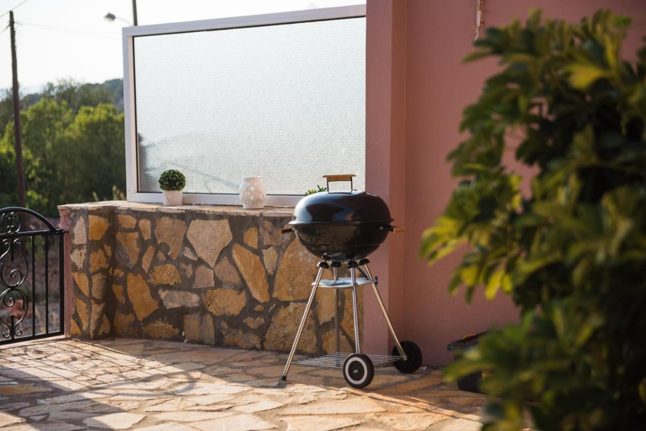 Sofias Cottage Razata Argostoli エクステリア 写真