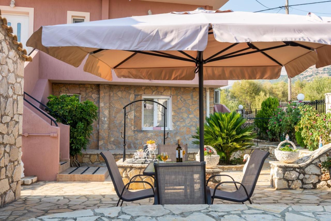 Sofias Cottage Razata Argostoli エクステリア 写真